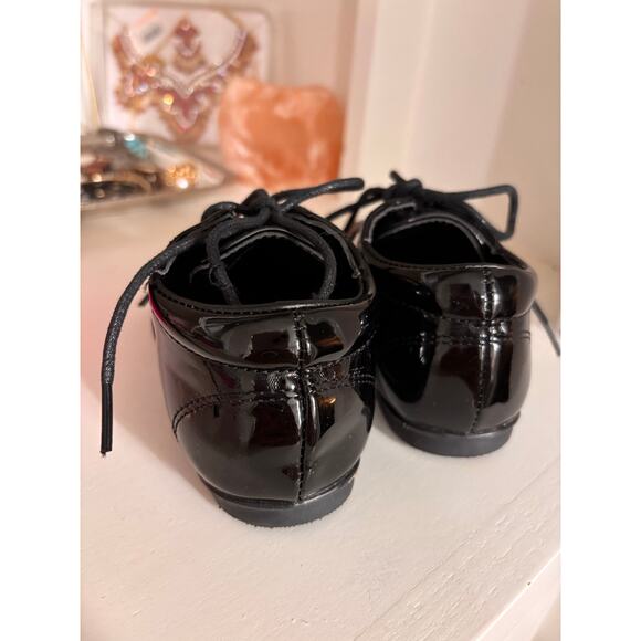JOSMO Patent Leather Toddler Tuxedo Shoes Size 6 - Picture 4 of 4